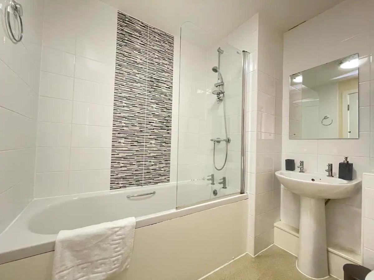 Chic Manchester Townhouse Near Old Trafford Екстериор снимка